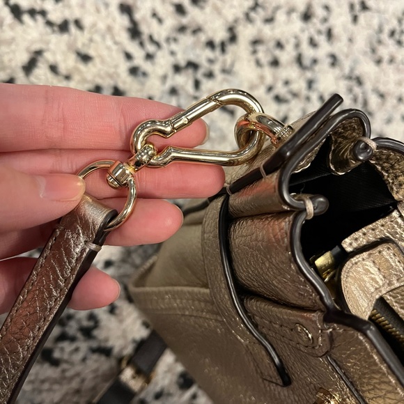 Authentic Gold Metallic Coach Swagger - Picture 12 of 12